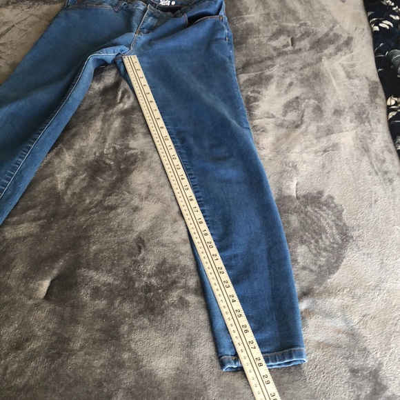 Women’s size 9 monkey ride blue jeans style number P6006 - Picture 4 of 14